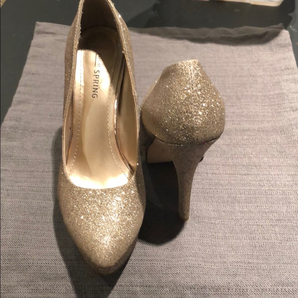 Champagne sparkle heels